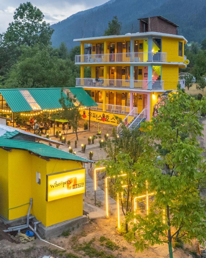 Whoopers Hostel Manali Dış mekan fotoğraf