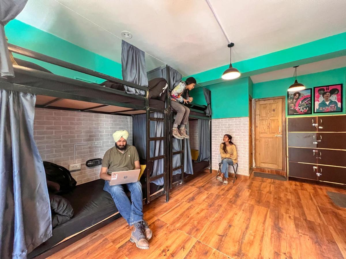 Whoopers Hostel Manali Dış mekan fotoğraf