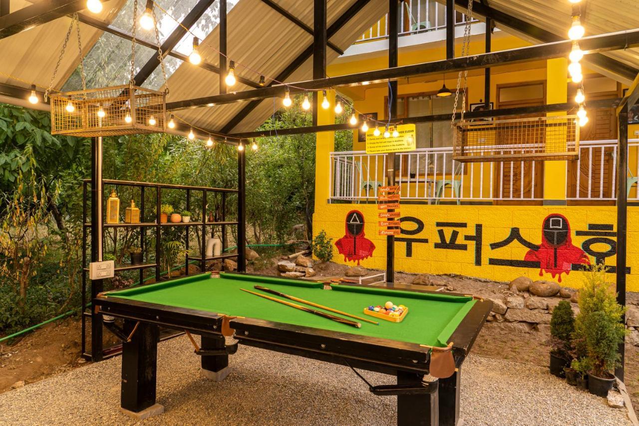 Whoopers Hostel Manali Dış mekan fotoğraf